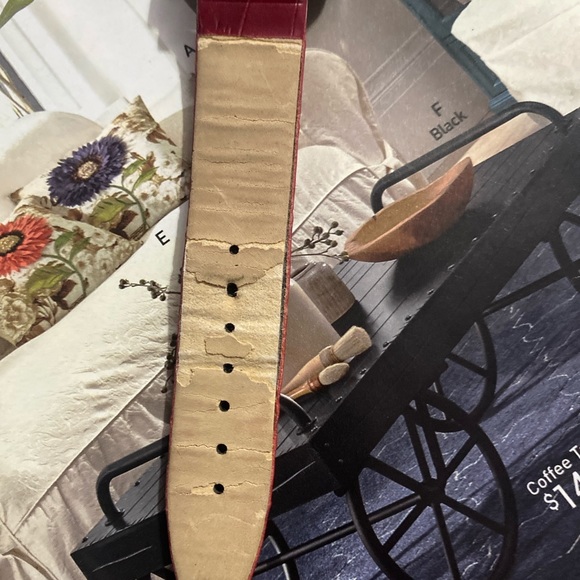 Andre Francois Quartz Red Croc Band Watch - Picture 7 of 7